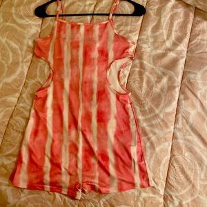 I bought this on online only wore it once ,it’s a m/l romper